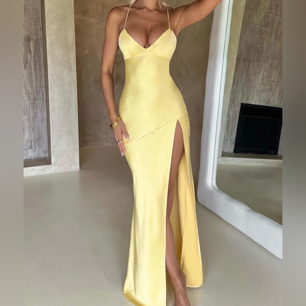Chic Yellow Maxi Dress with Spaghetti Straps